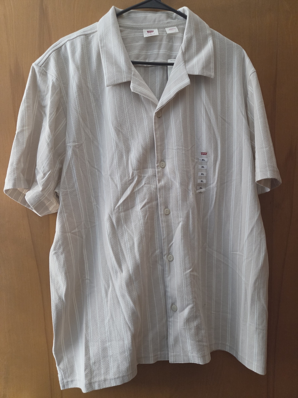 Levi's Men's Short-Sleeve Button-Down Shirt in Light Beige and White Stripe